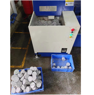 Alüminyum Çipler için Hidrolik Otomatik Briket Makinesi Metal Toz Çip Pasta Pressi
